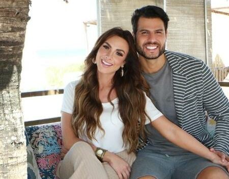 Nicole Bahls e Marcelo Bimbi colocaram um ponto final no casamento de três anos. (Foto: reprodução)