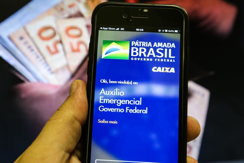Beneficiários do Bolsa Família com NIS 3 também recebem hoje