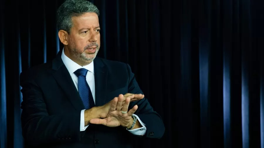 Ele disse que o impeachment não é feito pelo presidente da Câmara e deve ser composto por uma "construção" de circunstâncias