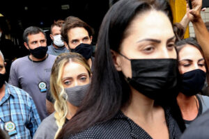 STF mantém mãe de menino Henry, morto em março, presa