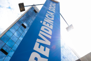 STF derruba revisão da vida toda do INSS. Entenda o que isso significa para aposentadorias decisão significa economia de R$ 480 bilhões