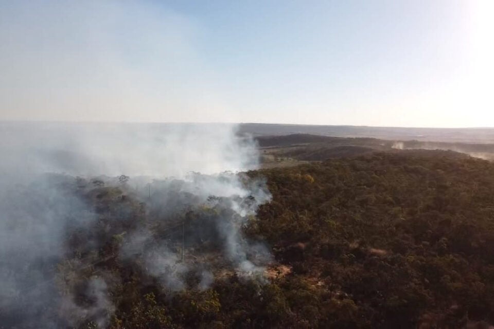 Incêndio na região da Chapada dos Veadeiros está controlado, dizem bombeiros