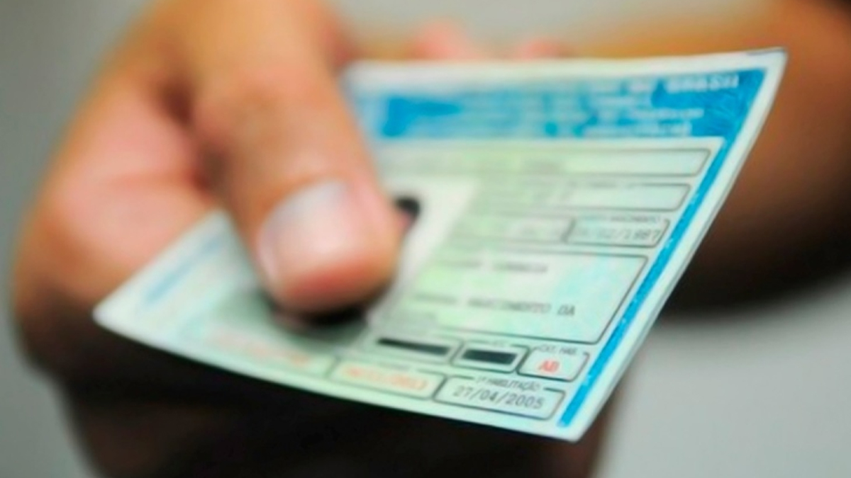 Contran restabelece prazo de 12 meses para tirar a CNH
