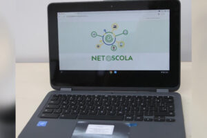 Alunos do Ensino Médio de Goiás recebem 60 mil notebooks