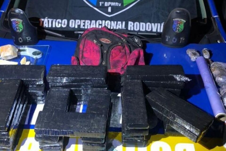 Droga apreendida pela PM em Aparecida (Foto: PM / Divulgação)