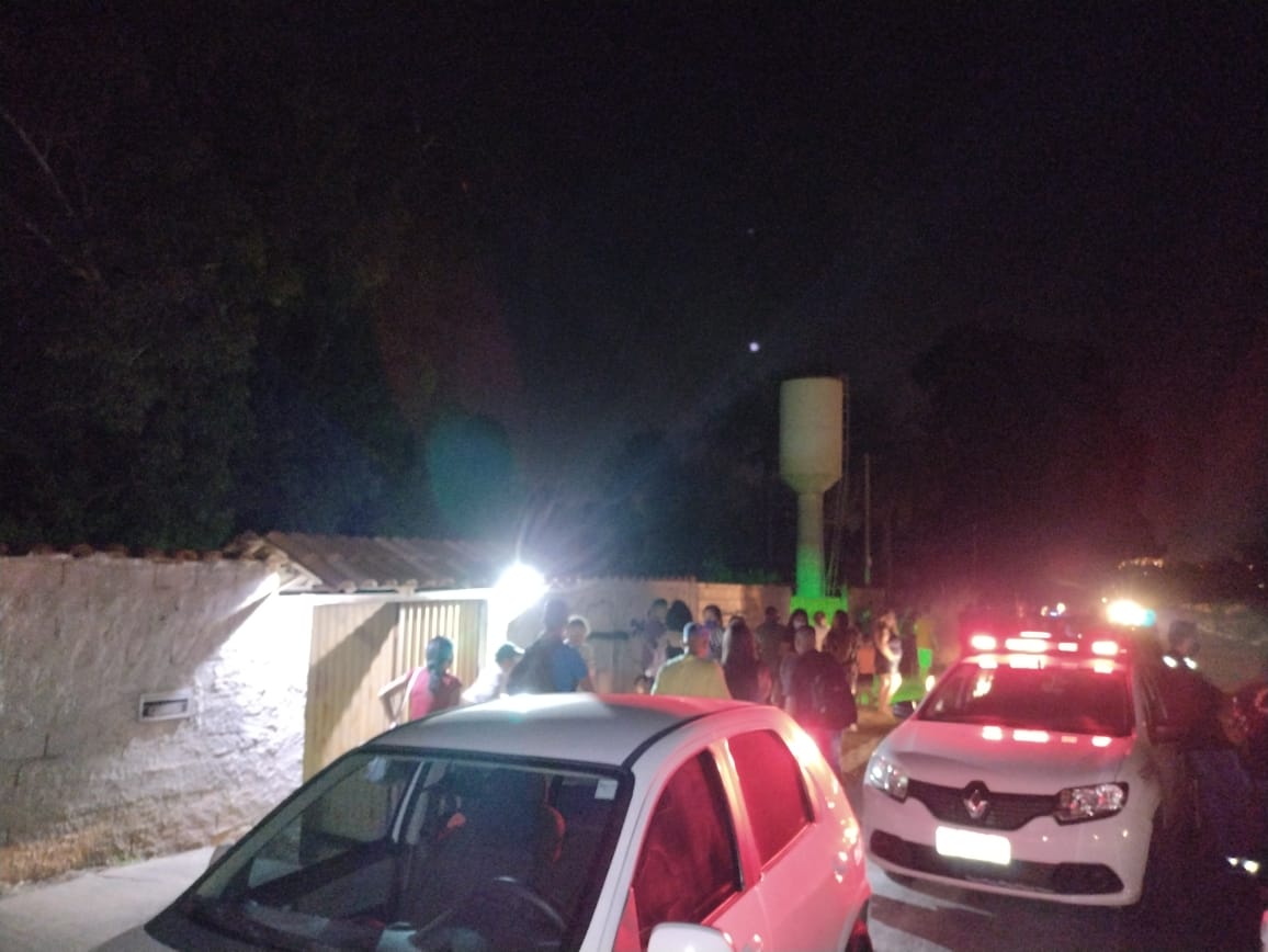 Festa acontecia no Jardim Dom Bosco. Seis carros de som automotivo foram apreendidos e 44 pessoas multadas sem máscaras