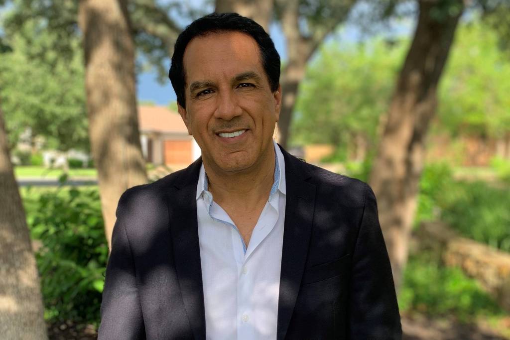 Herman Cardenas diz que não tinha garantia das 400 milhões de doses e que havia alocadora entre empresa e AstraZeneca