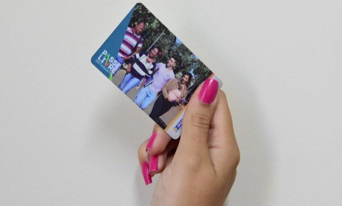 Prazo para cadastro e recadastro do Passe Livre Estudantil termina nesta terça-feira (31)