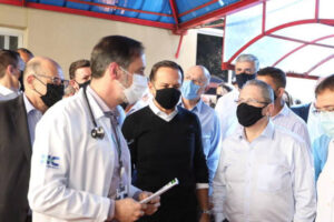 São Paulo imuniza com 1º dose todos os adultos até 16/8, diz Doria