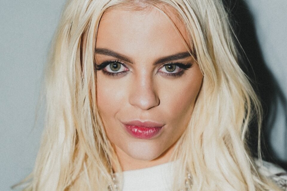 Luísa Sonza é processada em R$ 470 mil por agência de shows Luísa Sonza lança álbum Doce 22 mais vulnerável e diz ainda estar péssima após pausa