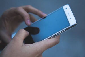 Lei prevê multa de até R$ 3 mil por trotes a serviços de emergência em Goiás