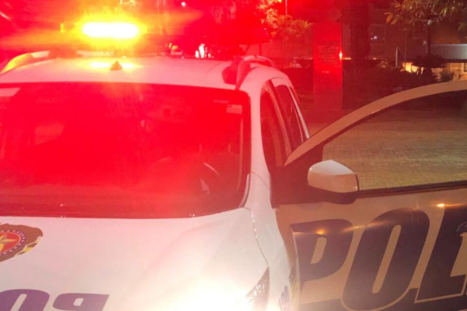 Suspeito agride companheira e amiga dela por causa de cigarros em Anápolis