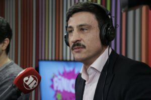 Presidente disse na última (21) em programa da rádio Jovem Pan que 'ivermectina mata bichas'