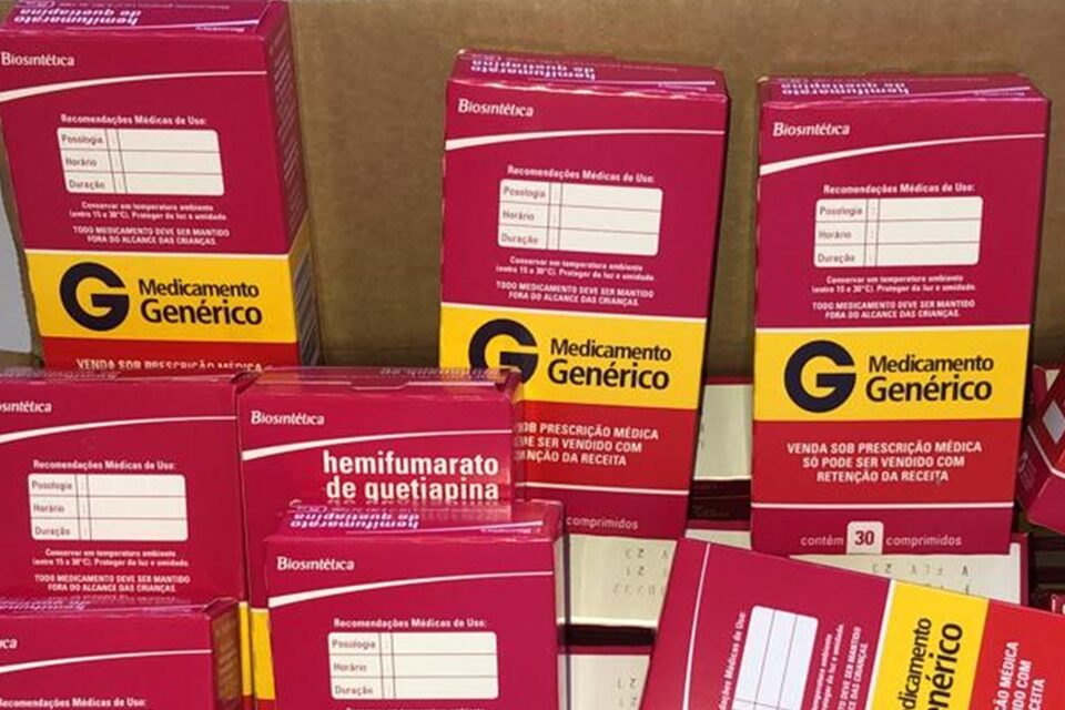 Homem é preso com mais de mil comprimidos para emagrecer para esquizofrenia, em Goiânia (Foto: Divulgação/Polícia Civil)