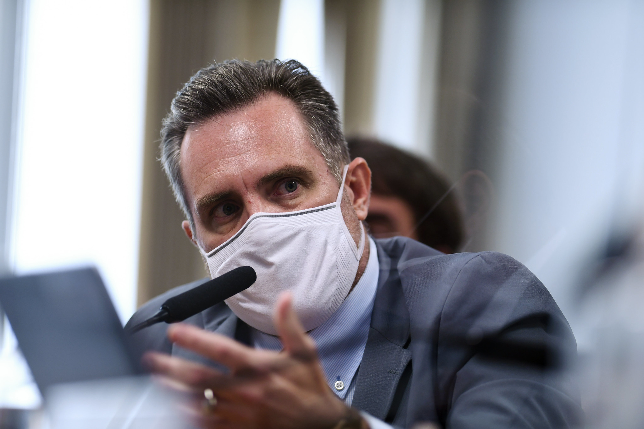 Ele disse que a primeira proposta de vacina era de US$ 3,50, a menor do mercado