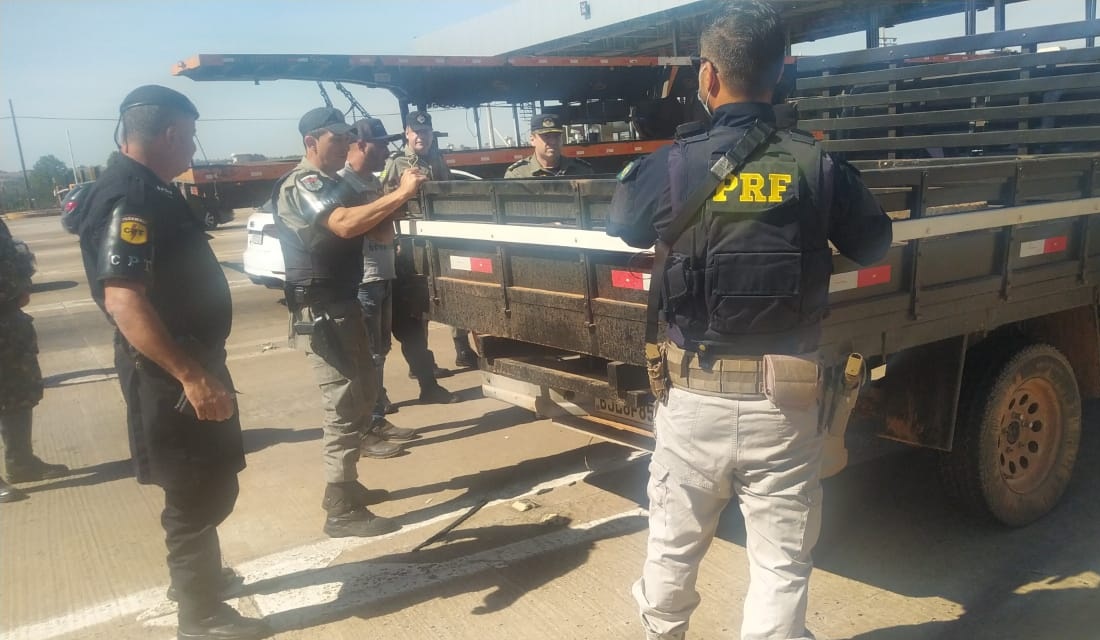 Homem é preso com 30 Kg de cocaína na BR-153, em Piracanjuba