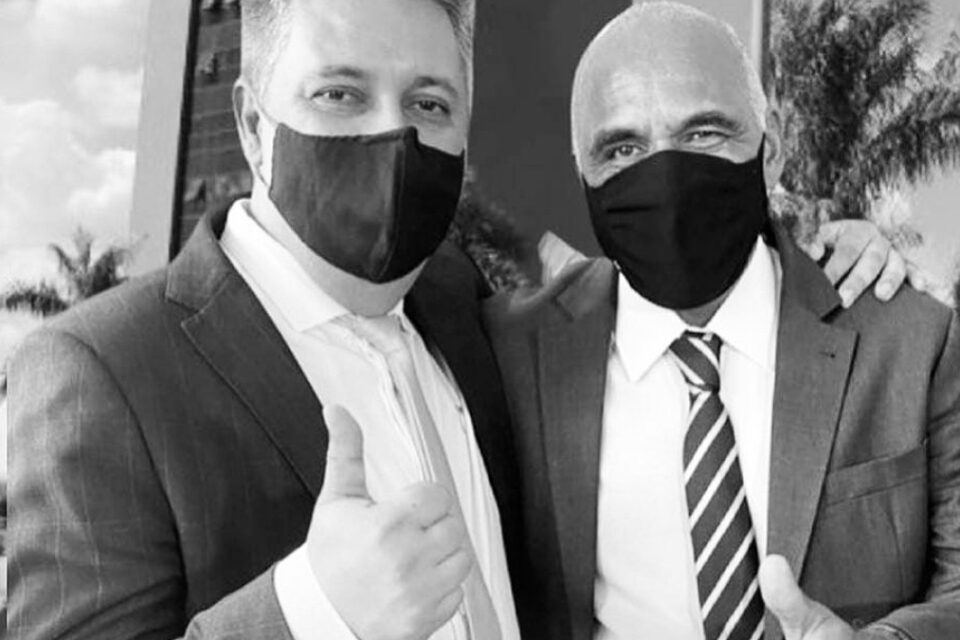 Leonardo Rodrigues Peixoto e Rogério Cruz