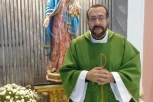 Padre é preso suspeito de drogar e estuprar um jovem em Nova Crixás