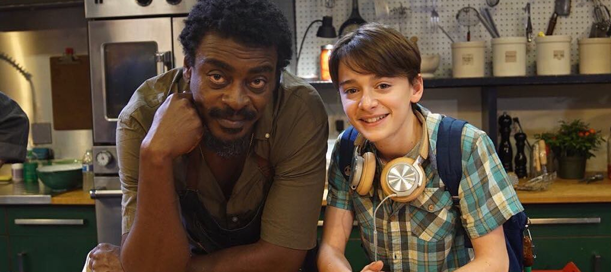 Filme com Seu Jorge e astro de 'Stranger Things' estreará dia 5 de agosto