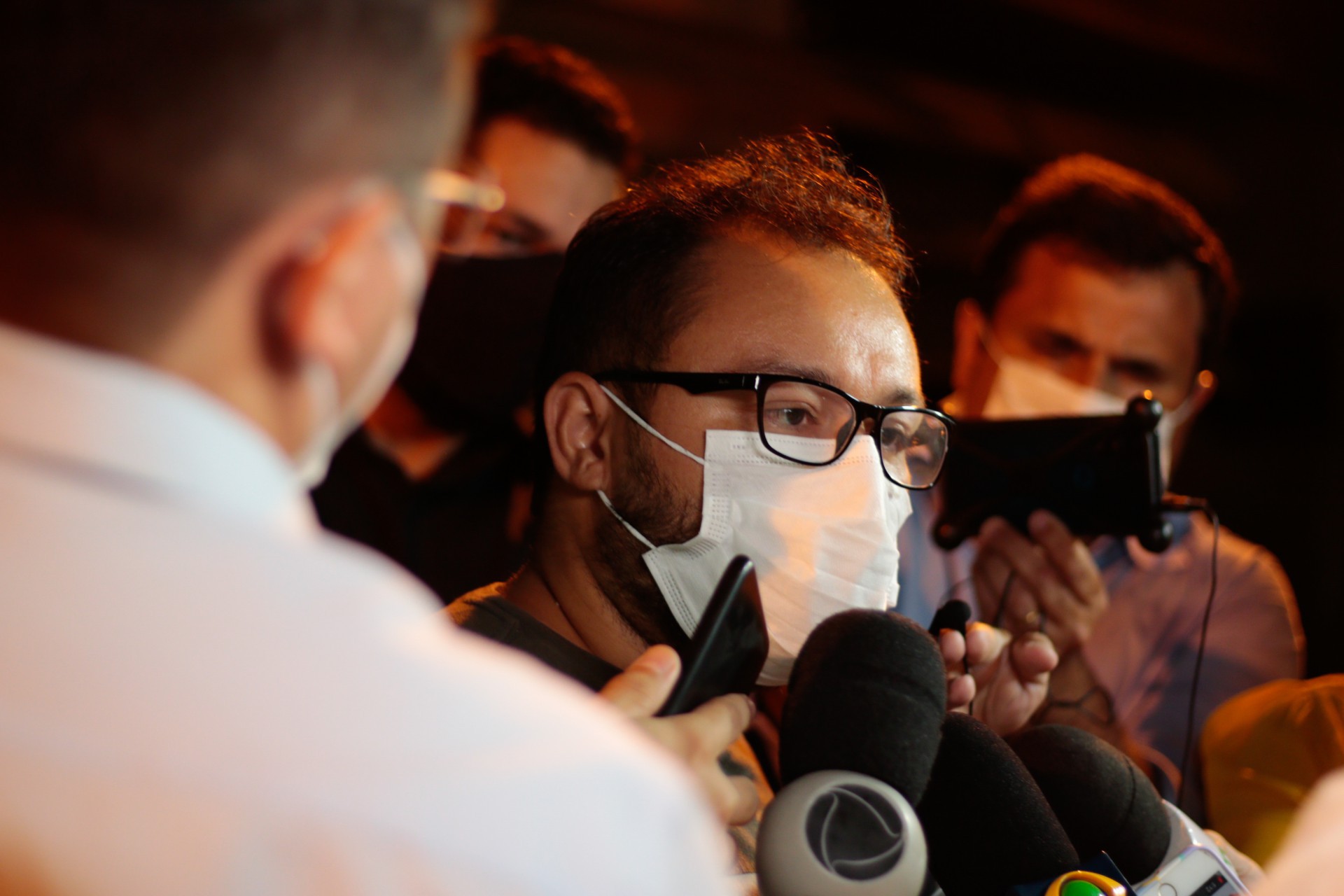 Motorista de DJ Ivis explica motivo de não reagir às agressões presenciadas