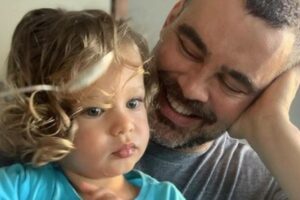 Carmo Dalla Vecchia faz homenagem para filho: 'Encontrei o céu'