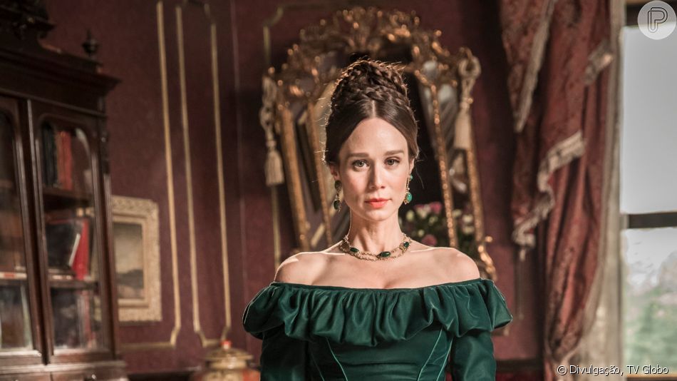 'Mulher impressionante', diz Mariana Ximenes sobre viver amante de Pedro 2º