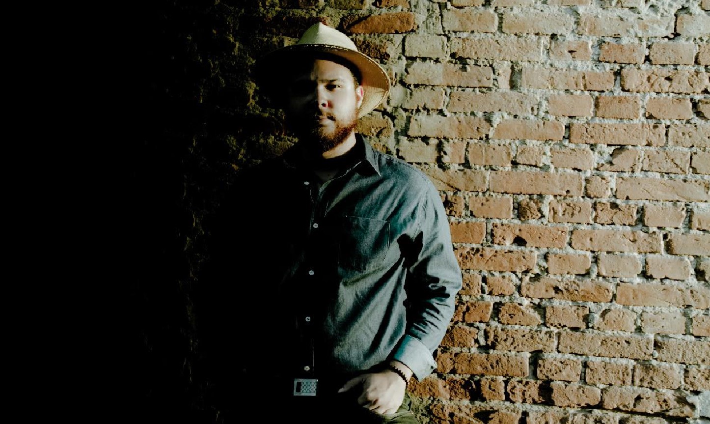 Flávio Robbie apresenta show solidário em Goiânia, no Lowbrow