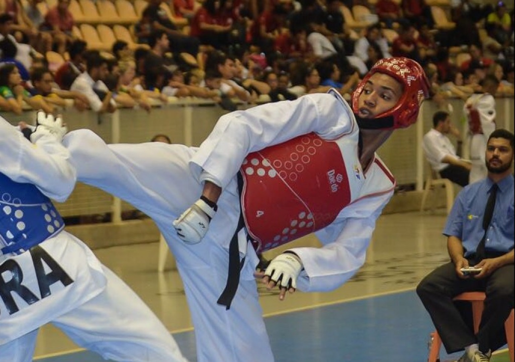 Patrik Cardoso durante luta