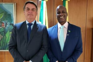 "De zero a dez, que nota você dá ao STF?", indagou. Sérgio Camargo: "Não tenham medo da prisão. Qualquer coisa, tem indulto do Bolsonaro"