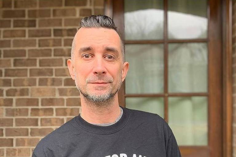 Baterista é expulso do Offspring por não tomar vacina contra Covid