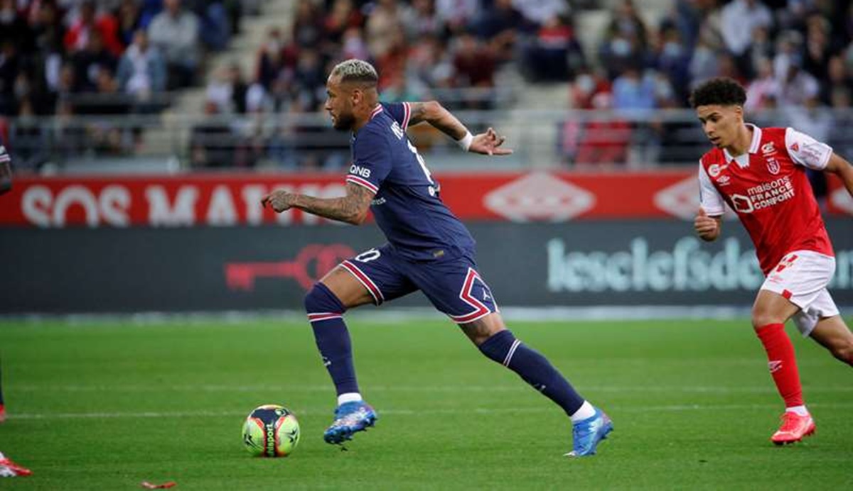 Neymar durante jogo pelo PSG