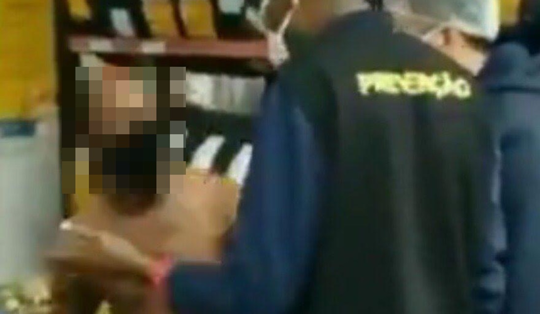 'Fui abordado por ser negro', diz homem obrigado a tirar a roupa em mercado
