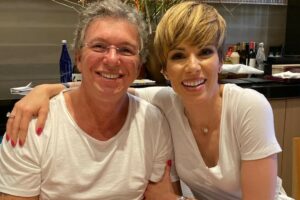 Apresentadora e esposa do diretor deixa emissora após 26 anos de casa. Boninho se pronuncia após saída de Ana Furtado da Globo