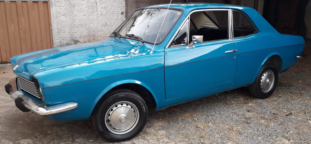 Exposição de carros antigos acontece em Goiânia