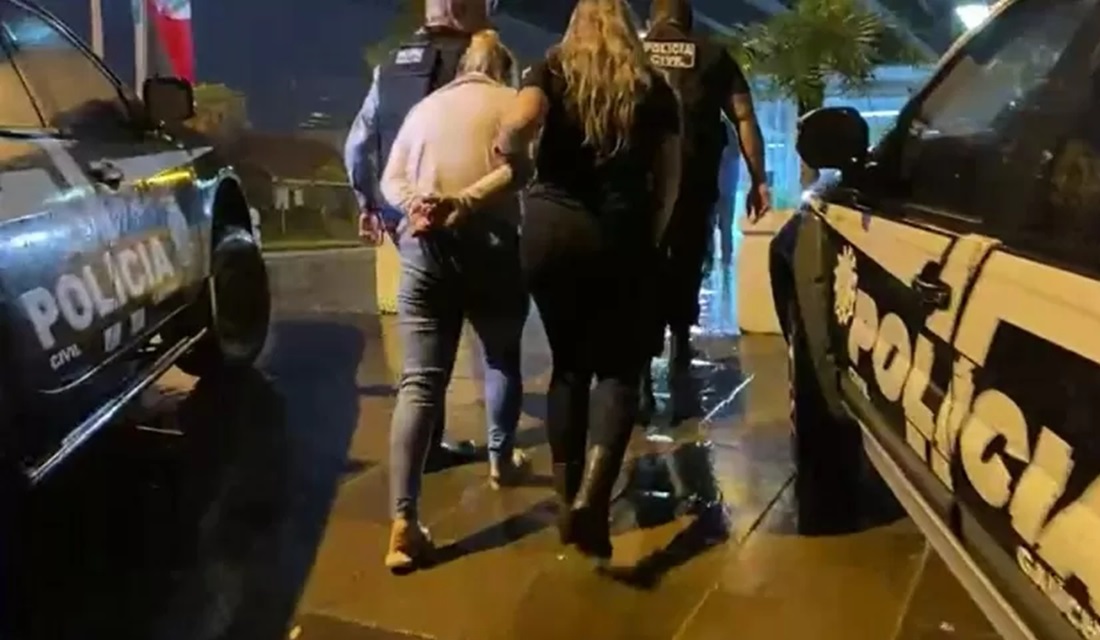 Mãe é suspeita de dopar e torturar filho de 6 anos com fogo: 'Quase matei'