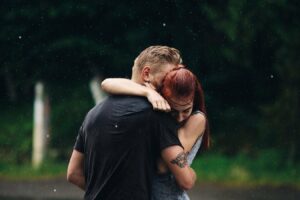 Apelo por distanciamento social, uma das faces mais amargas da pandemia, retornou ao país, assim como o home office