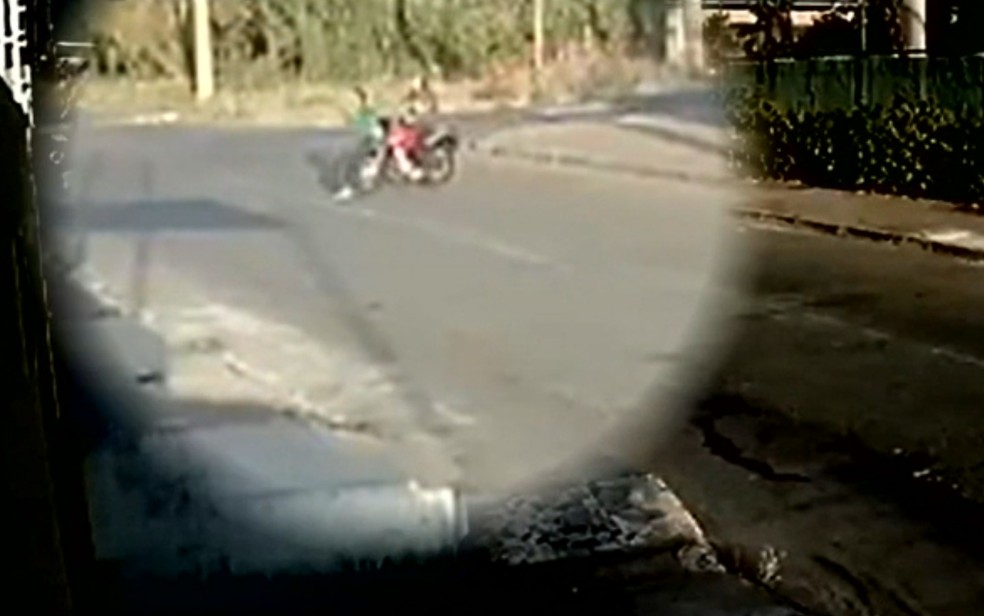 Jovem preso por atropelar a ex-namorada diz à polícia que foi um acidente