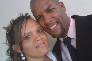 Polícia procura suspeito de matar casal após acreditar que vítimas transmitiram covid-19 ao pai e irmão