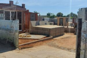 Cemitério lotado faz moradores de Piranhas "emprestarem" túmulos