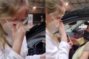 Estudante de Enfermagem se emociona ao vacinar o pai