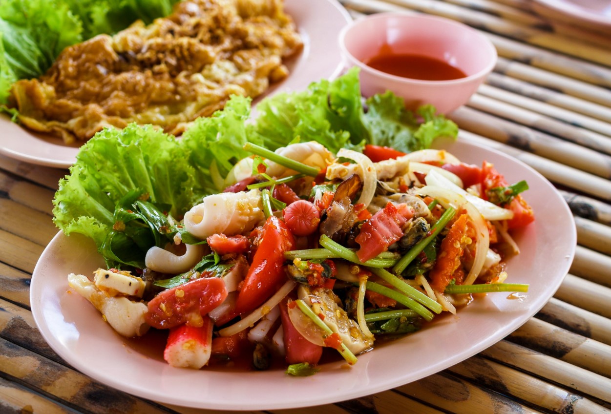 pratos típicos da comida tailandesa