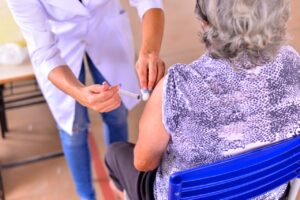 Goiânia abriu novas vagas para vacinação contra Covid por agendamento. Até a terça-feira (24), a cidade estava com todas as agendas lotadas. (Foto: Jucimar de Sousa/Mais Goiás)