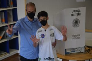 Presidente afirmou que 'o outro, que morreu', fechou São Paulo e foi 'assistir a Palmeiras e Santos no Maracanã'