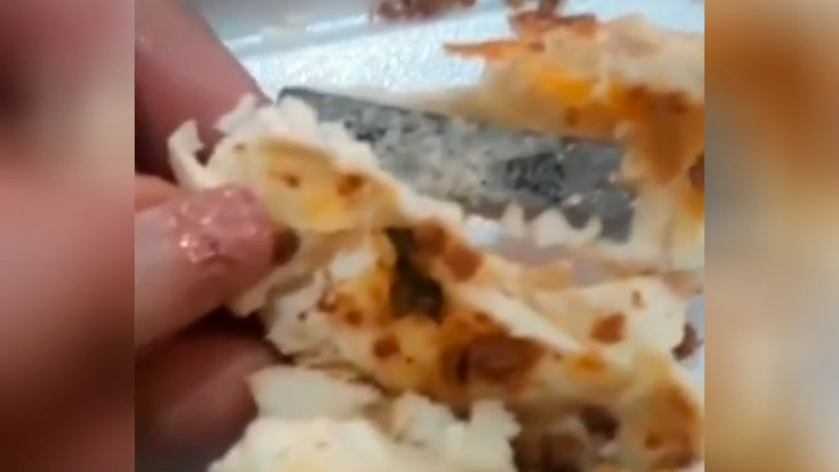 Panificadora deve ressarcir cliente que encontrou lâmina de barbear dentro de salgado