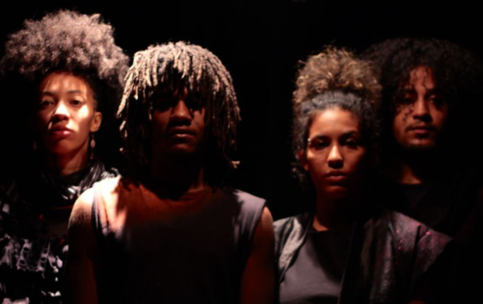 O espetáculo teatral 'Mato Cheio' será apresentado a partir das 19h