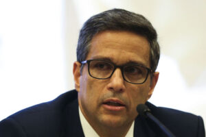 Ruídos aumentam projeções de inflação, diz presidente do BC