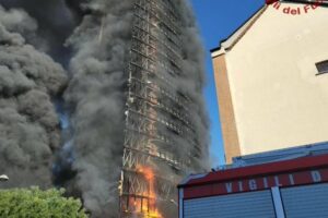 Incêndio em Milão
