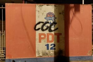 Sede do PDT no RS é pichada no fim de semana