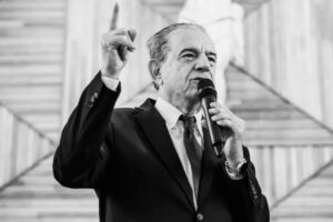 Iris chega ao sexto dia de internação em UTI sem previsão de alta