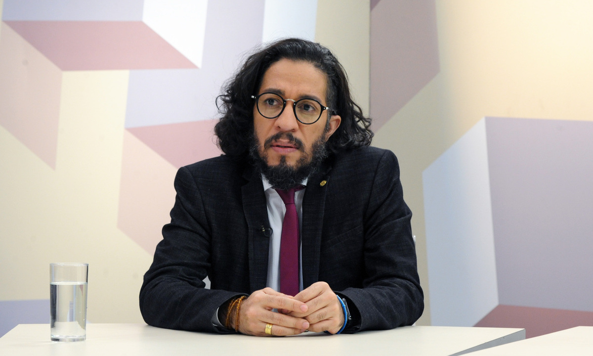 Partido de Lula sonda puxadores de votos e postulantes jovens, mulheres e negros para ampliar bancadas